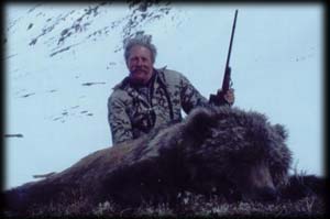 Gary Erickson of Wis Dells, WI with his Spring Brown Bear